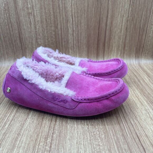 UGG Ansley Women’s Purple/Pink Slip On Loafers Slippers Moccasins Size 9 READ - Picture 1 of 9